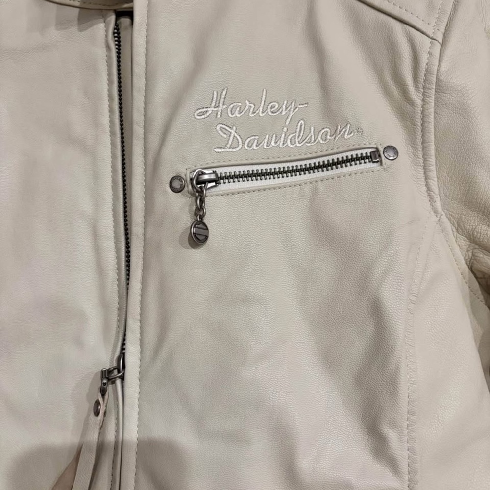 Harley-Davidson Women's Beige Leather Jacket with Eagle Design size medium - Picture 5 of 9
